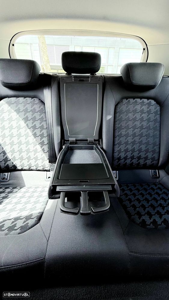 Audi A3 1.6 TDI (clean diesel) S tronic Attraction - 12