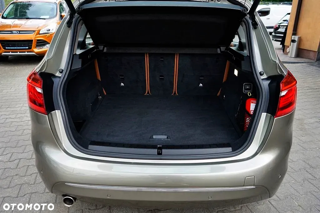 BMW Seria 2 216d Active Tourer - 36