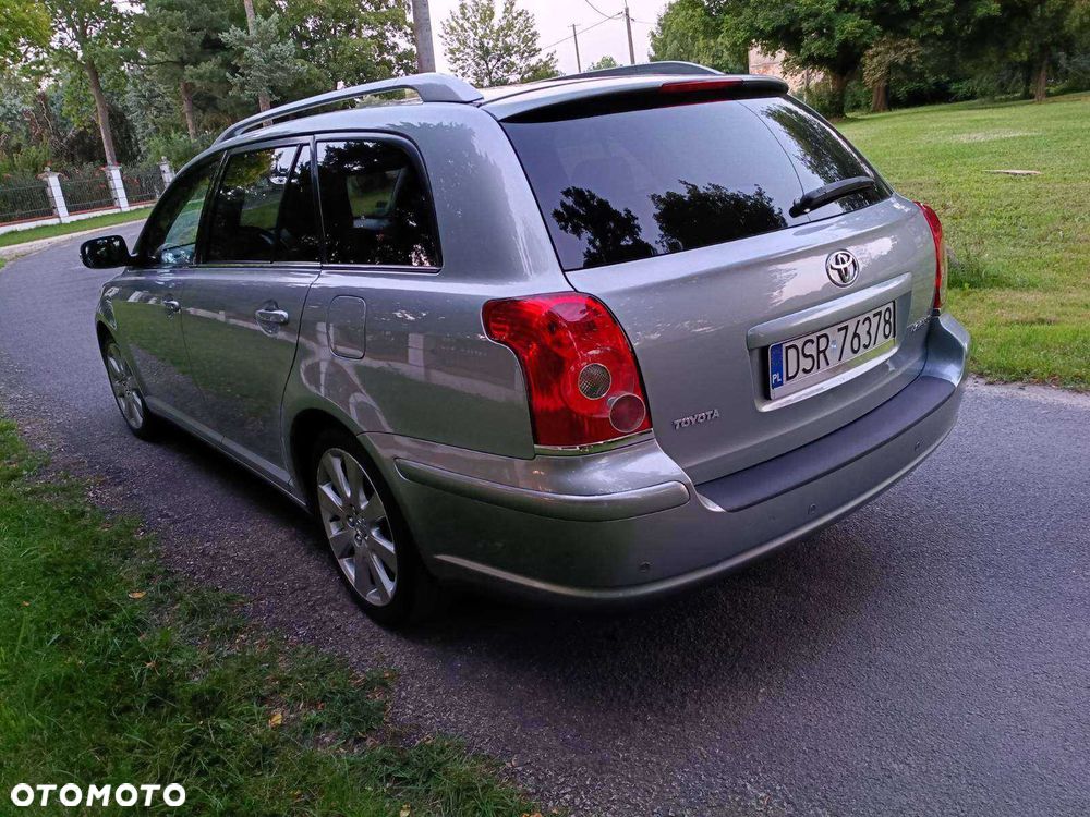 Toyota Avensis - 3