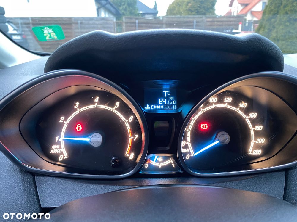 Ford Fiesta - 12
