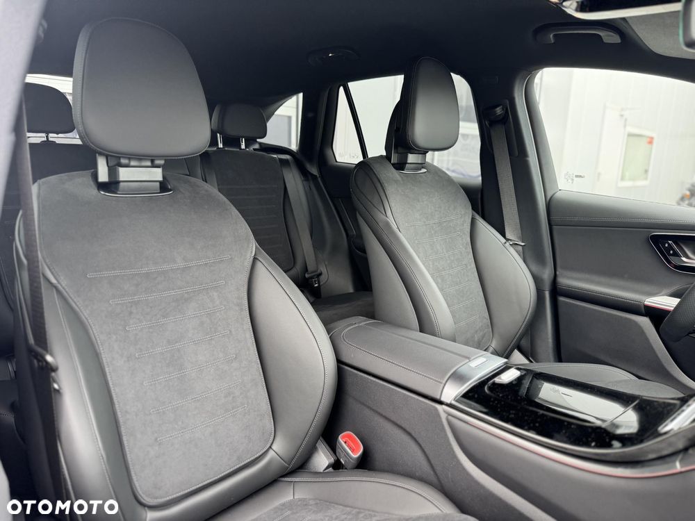 Mercedes-Benz GLC 200 d mHEV 4-Matic AMG Line - 13