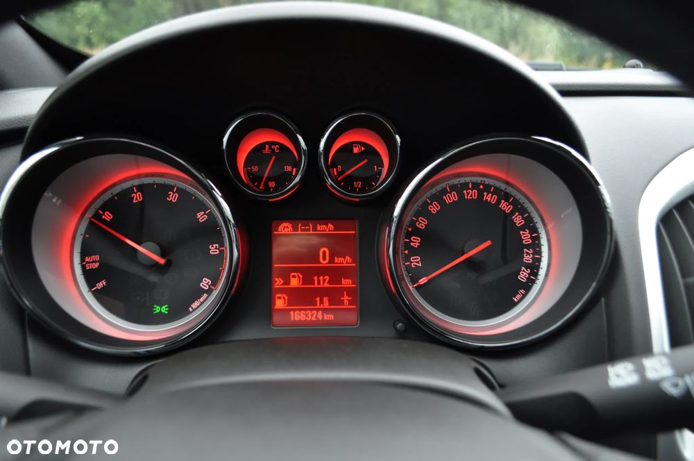 Opel Astra ver-iv-gtc-2-0-cdti-bi--turbo-s-s - 14