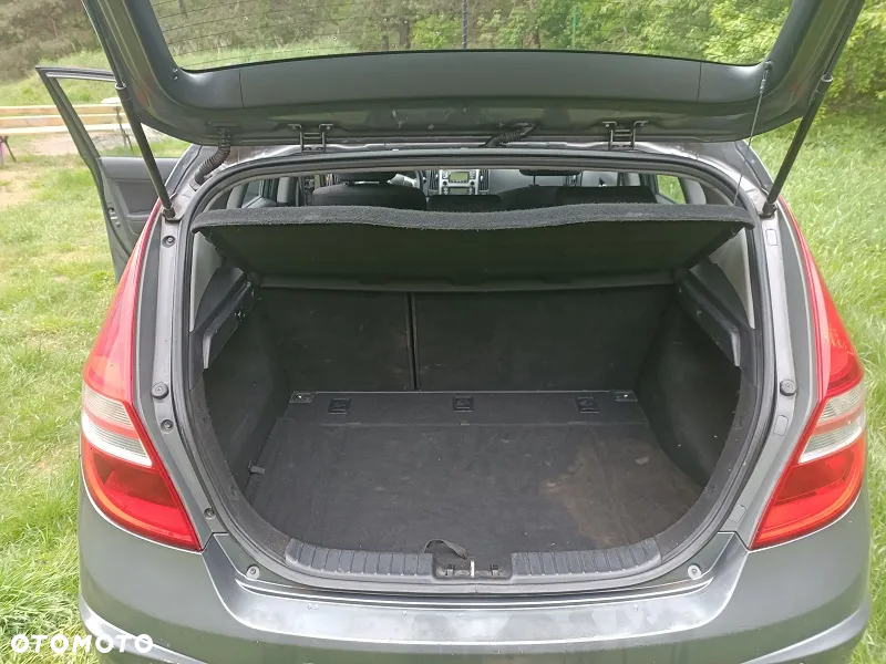 Hyundai i30 1.4 Base - 13