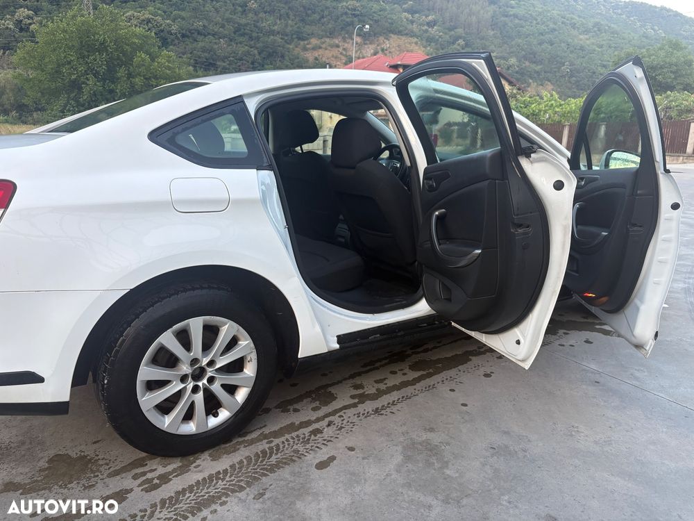 Citroën C5 1.6HDi BVM Attraction - 3