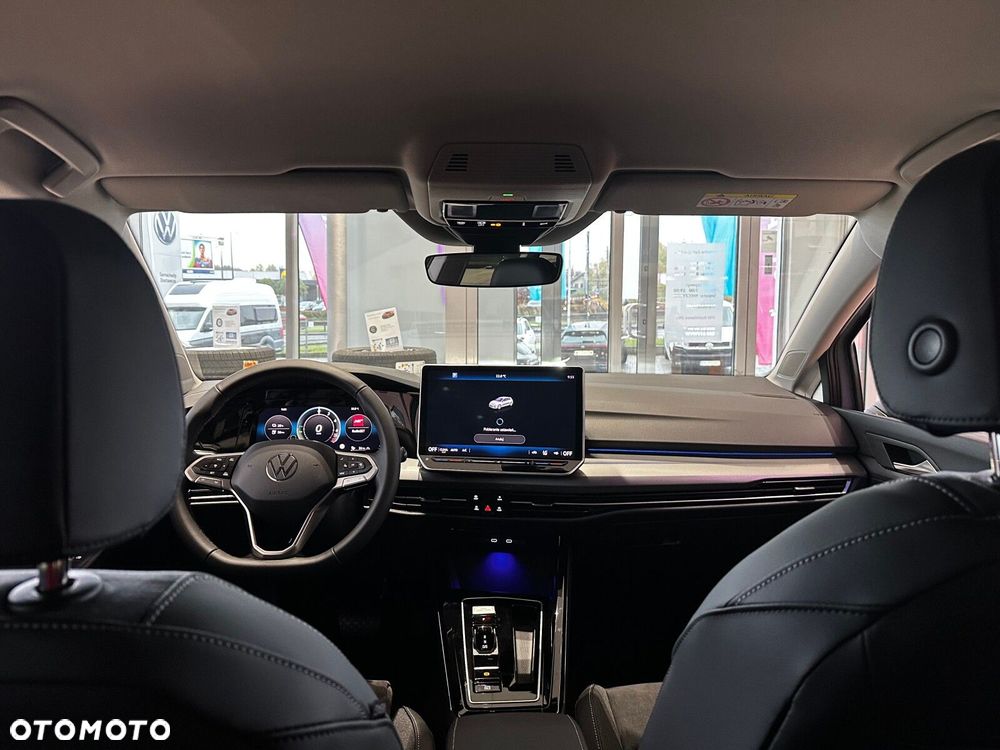 Volkswagen Golf - 10