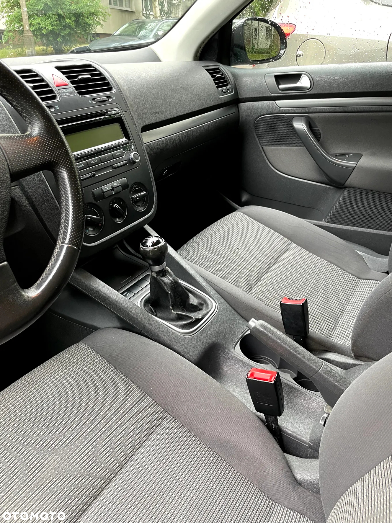 Volkswagen Golf - 10