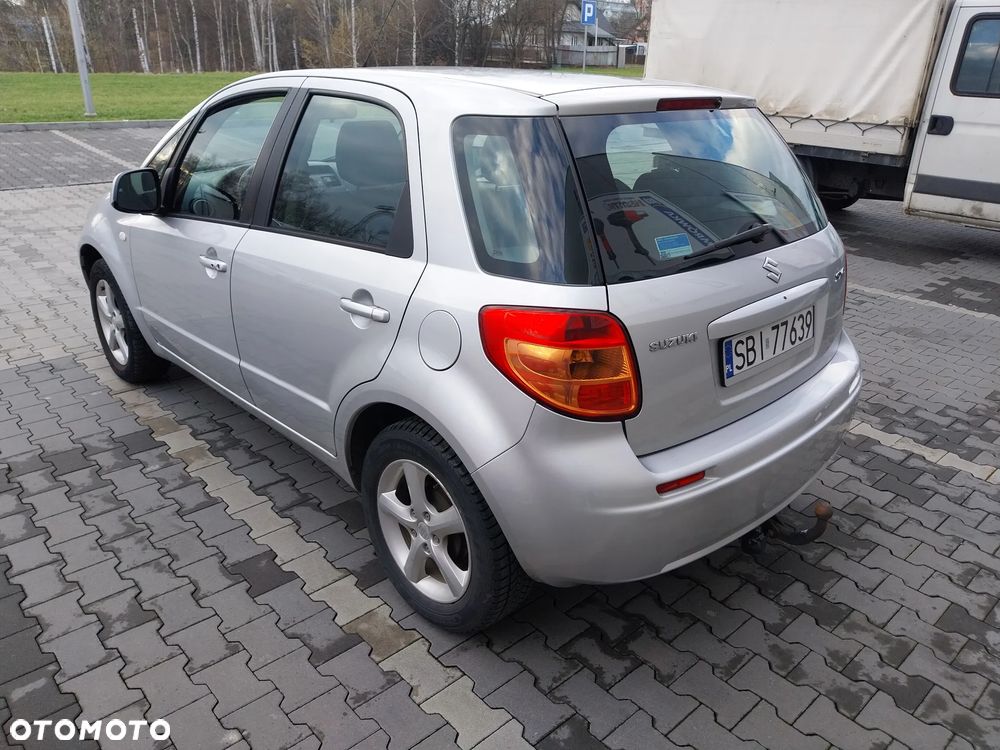 Suzuki SX4 1.6 GLX / Comfort - 4