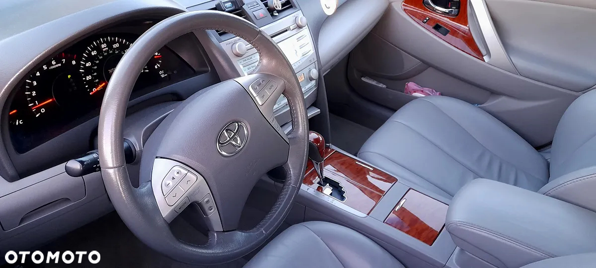 Toyota Camry 3.5 V6 SE - 12