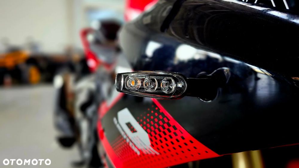 QJMOTOR SRK 125R - 6