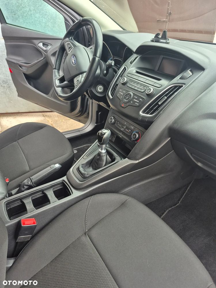 Ford Focus 1.5 TDCi Trend - 18