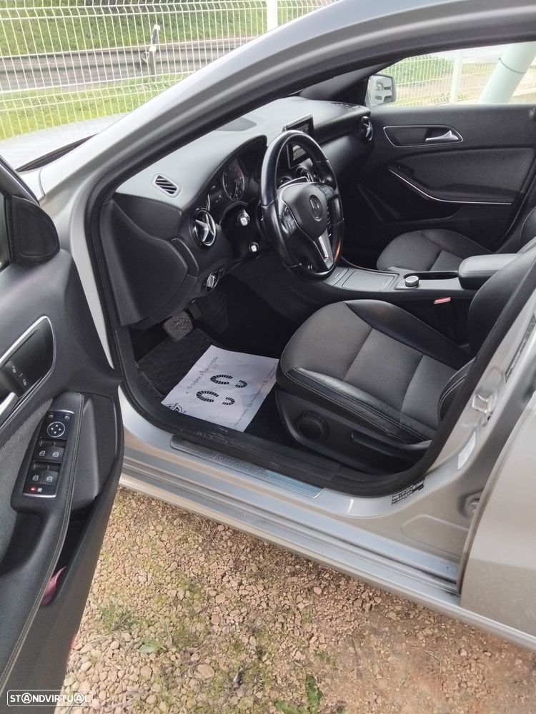 Mercedes-Benz A 180 i - 7