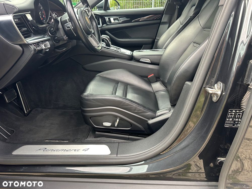Porsche Panamera 4 E-Hybrid - 6