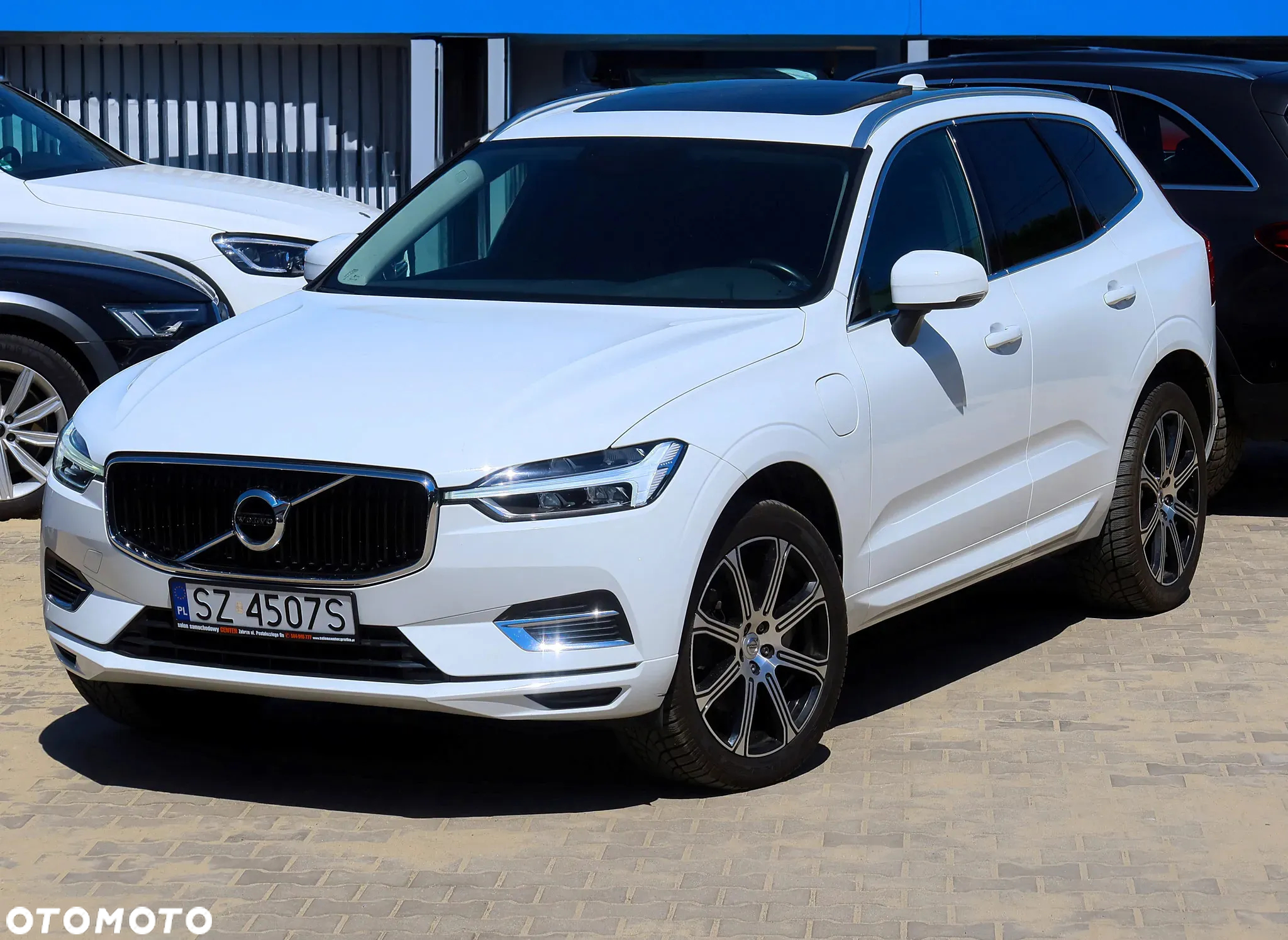 Volvo XC 60 T8 AWD Plug-In Hybrid Momentum Pro - 29