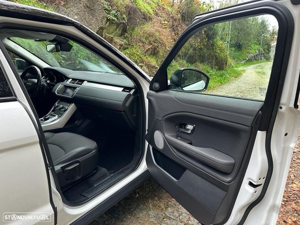 Land Rover Range Rover Evoque 2.0 D150 AWD R-Dynamic Auto - 47