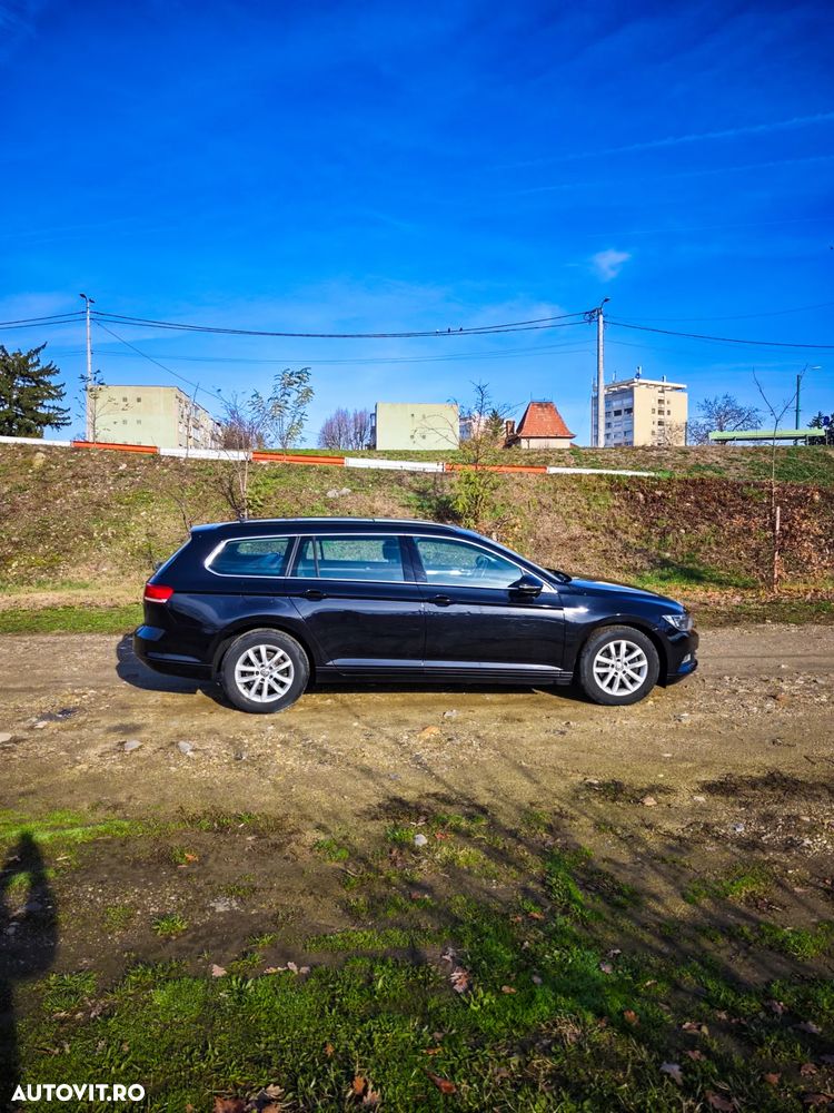 Volkswagen Passat Variant 2.0 TDI SCR 4Motion DSG Comfortline - 14