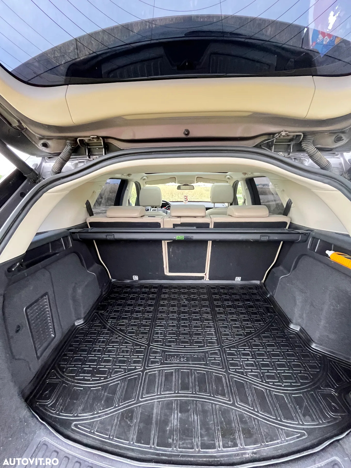 Land Rover Discovery Sport 2.0 l TD4 HSE Luxury Aut. - 7