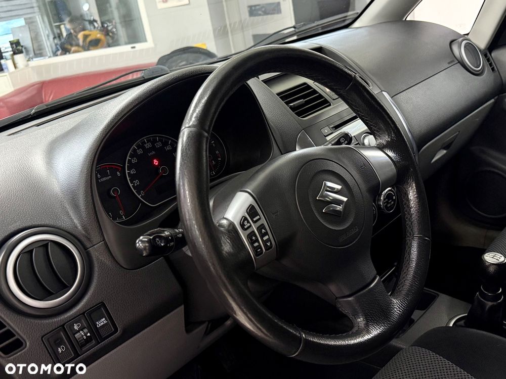 Suzuki SX4 - 30