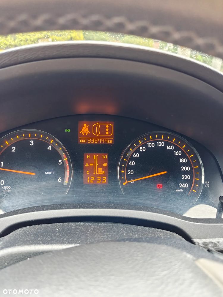 Toyota Avensis 2.0 D-4D 2010 - 7