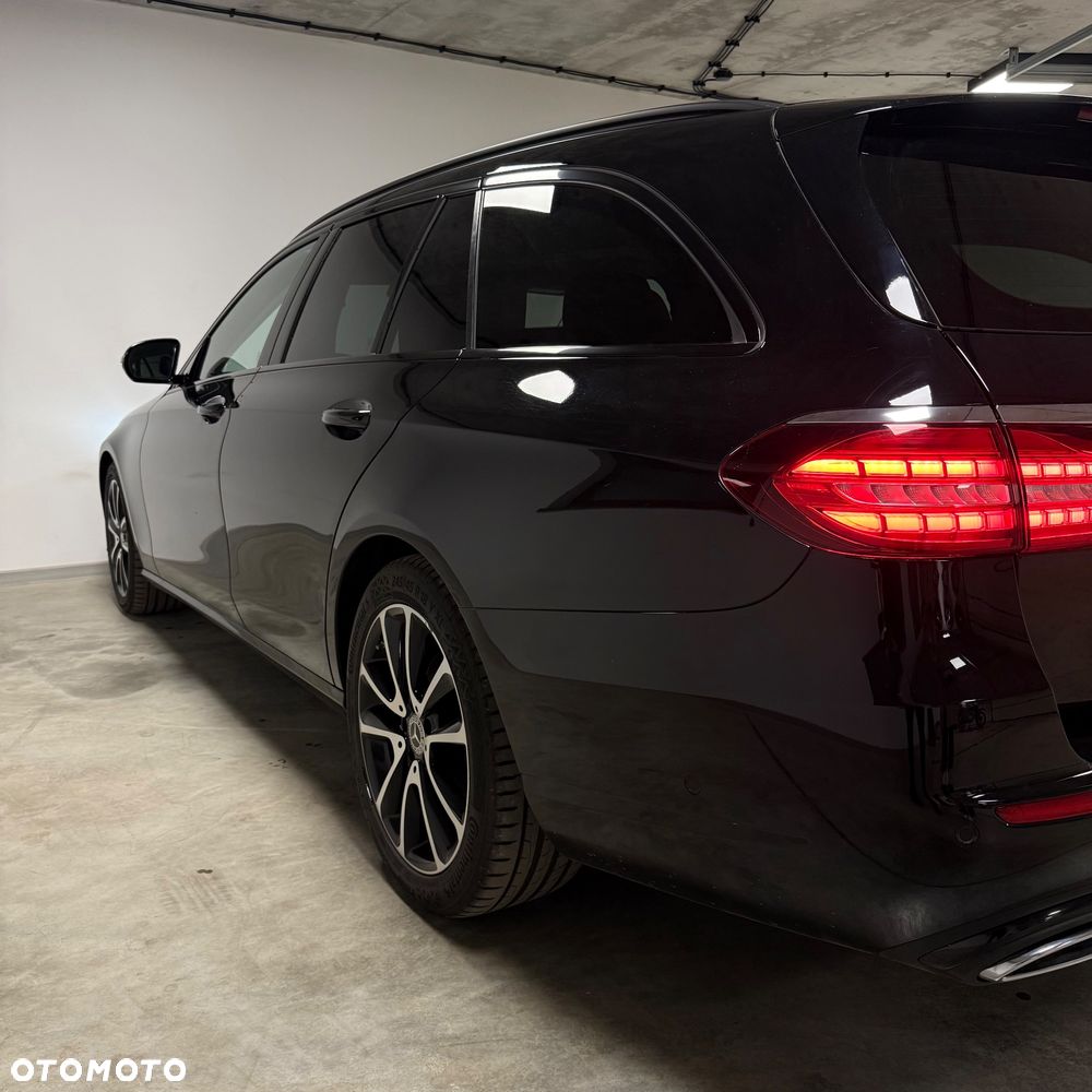 Mercedes-Benz Klasa E 220 d T 9G-TRONIC Avantgarde - 7