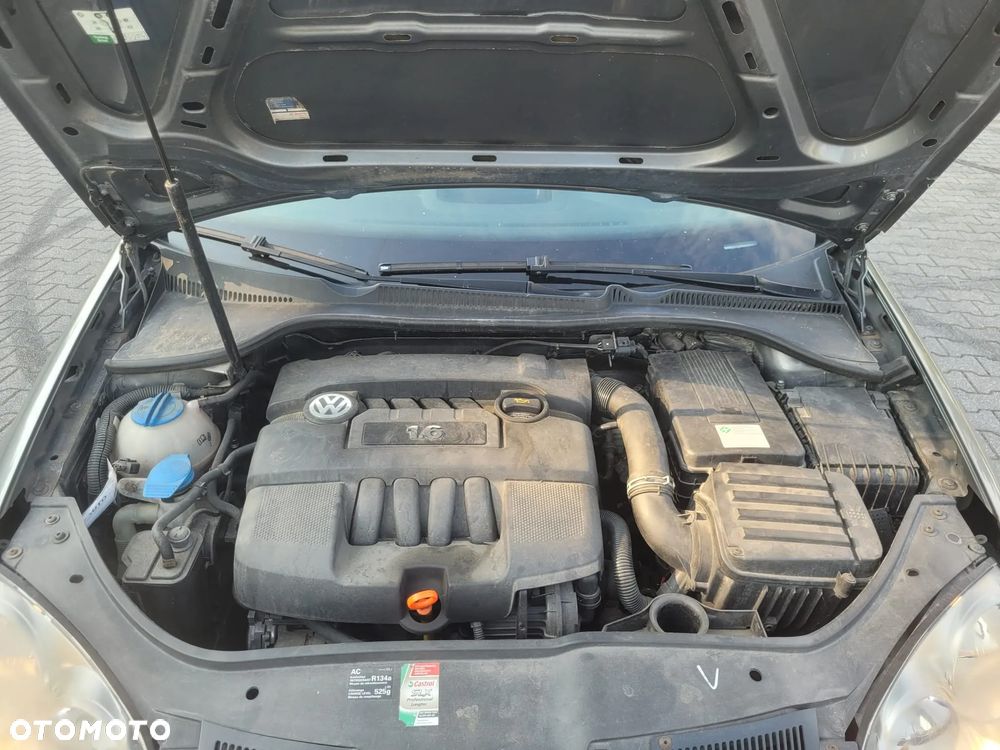 Volkswagen Golf - 5