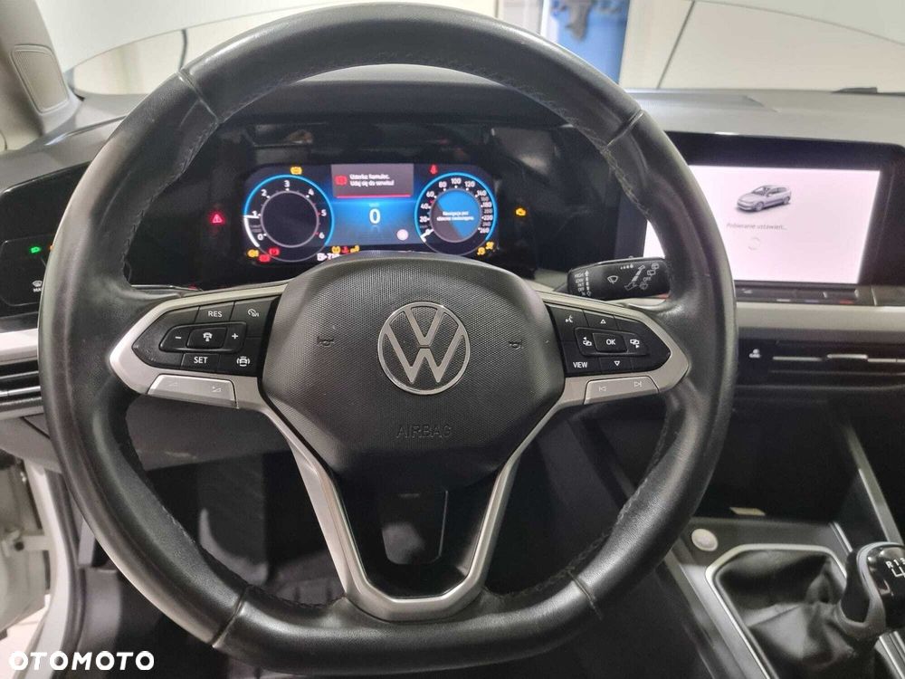 Volkswagen Golf - 23