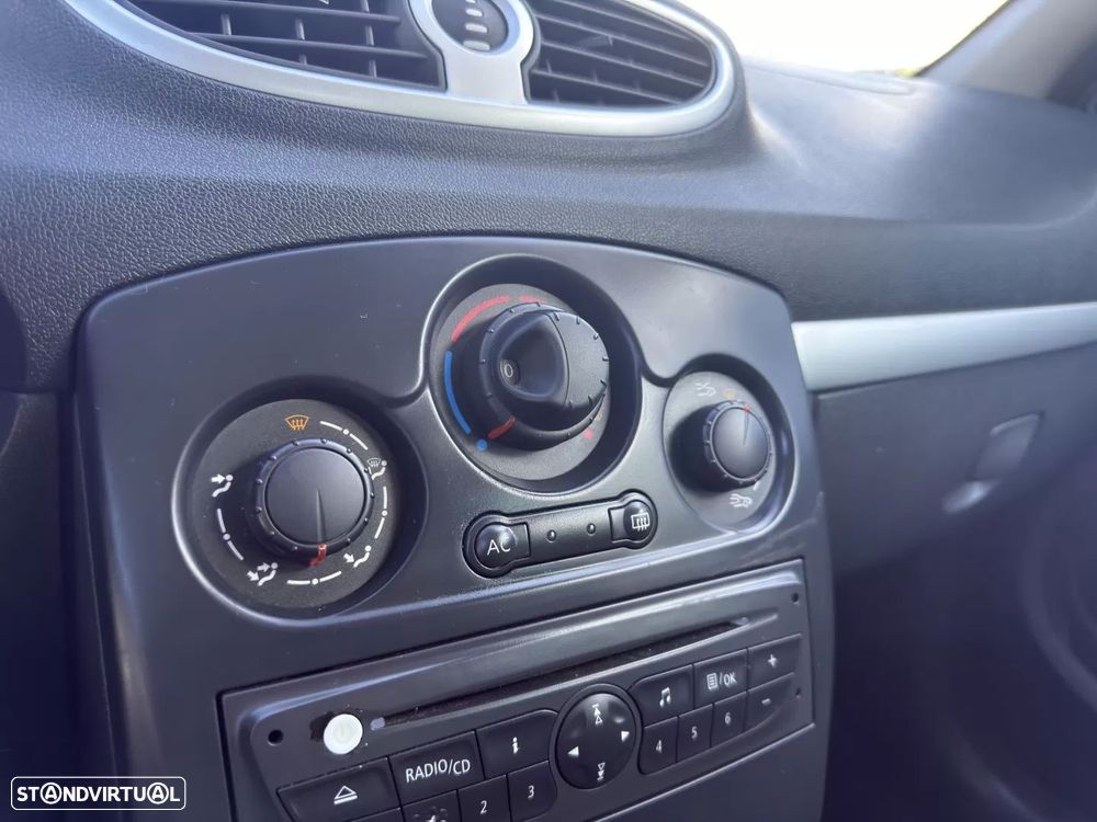 Renault Clio 1.2 16V Dynamique - 13