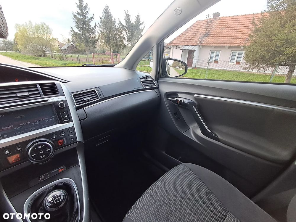 Toyota Verso 1.6 D-4D Active 7os - 21
