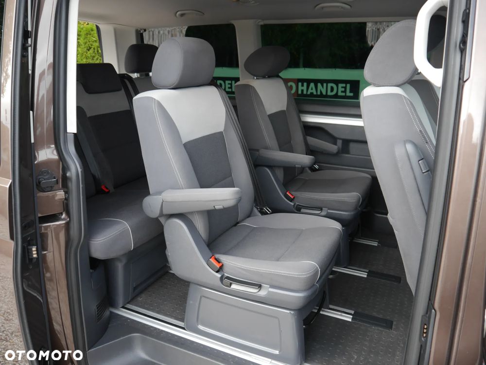 Volkswagen Multivan - 24