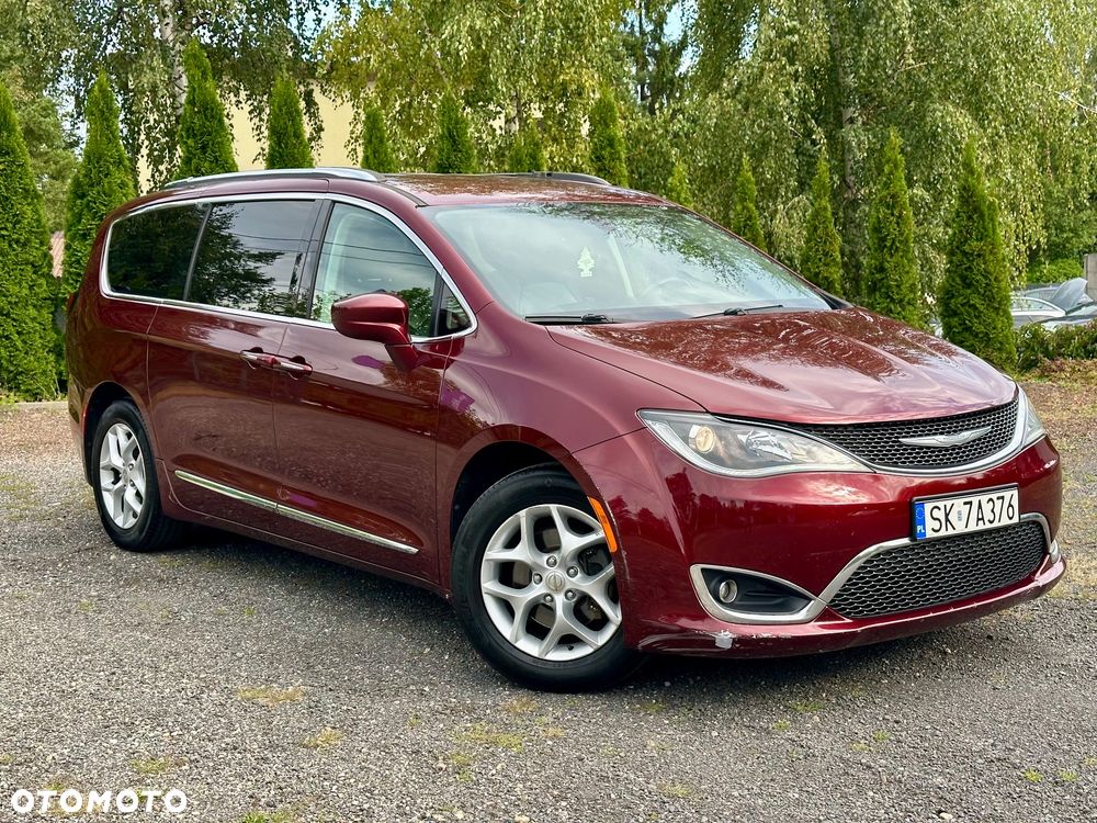 Chrysler Pacifica - 6
