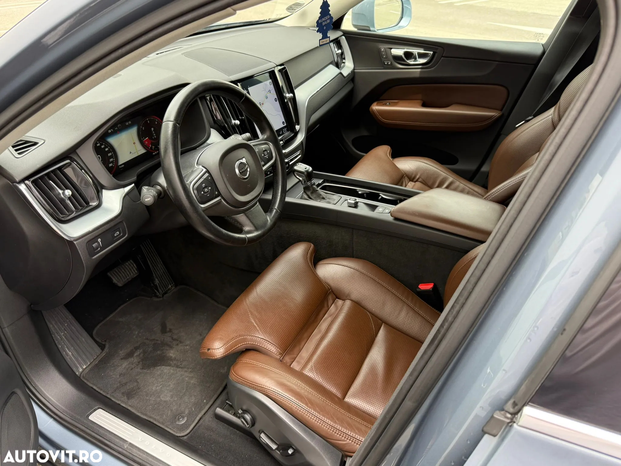 Volvo XC 60 D4 AWD Geartronic Momentum - 9