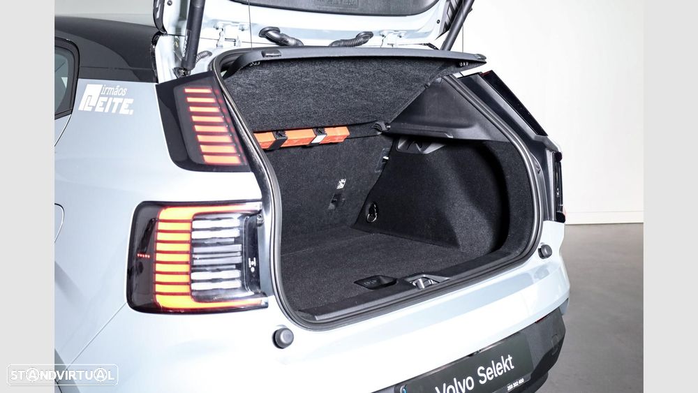 Volvo EX30 69 kWh Single Motor Extended Range Plus - 20