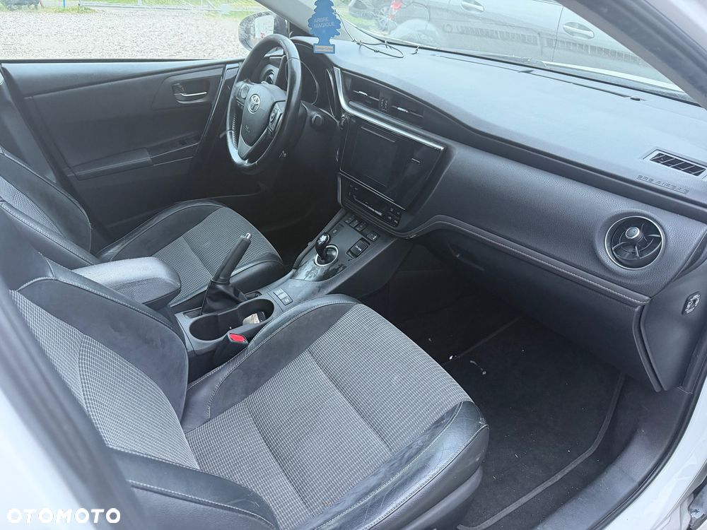 Toyota Auris 1.8 HSD Luna - 9
