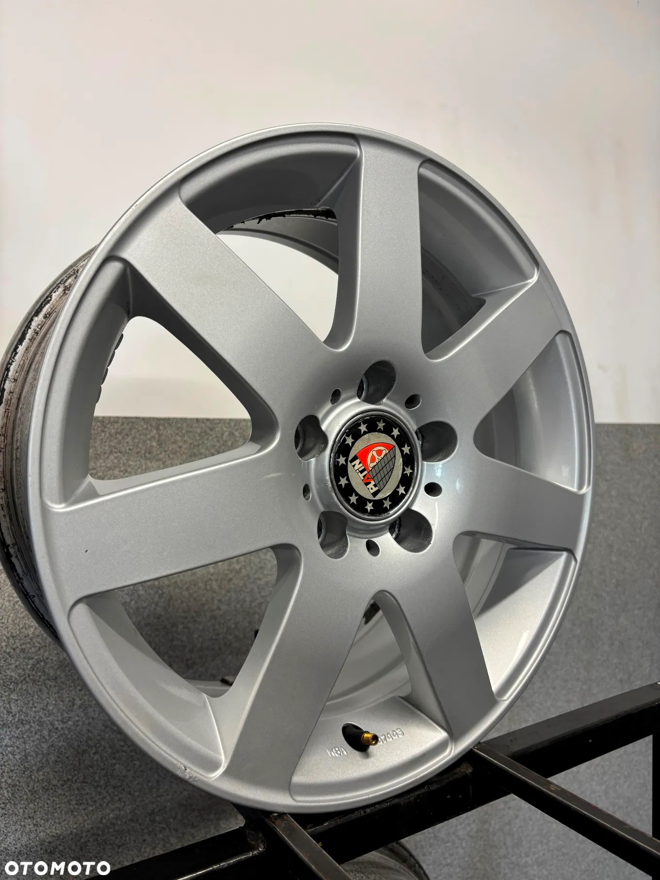 4 FELGI ALU. VW PASSAT,ARTEON,CADDY,SEAT LEON,SKODA OCTAVIA,MERCEDES KLASA C,E,COUPE 16'' 7J ET38 PLATIN - 6