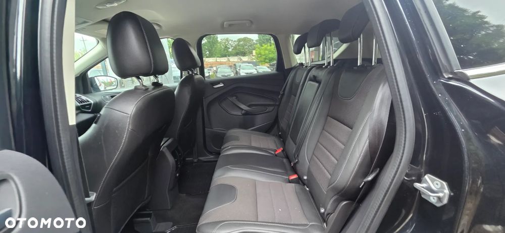 Ford Kuga 2.0 TDCi 2x4 Titanium - 33