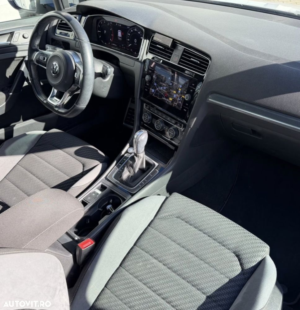 Volkswagen Golf 1.5 TSI DSG Highline - 10