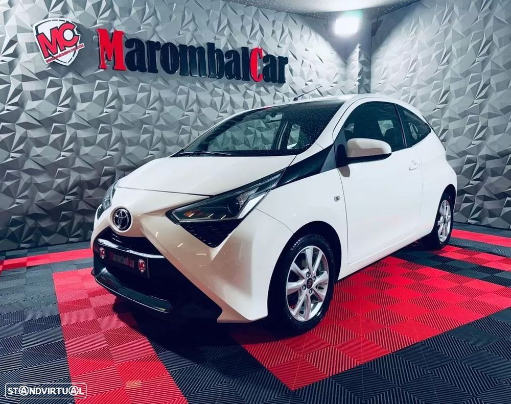 Toyota Aygo 1.0 X-Play Plus - 12