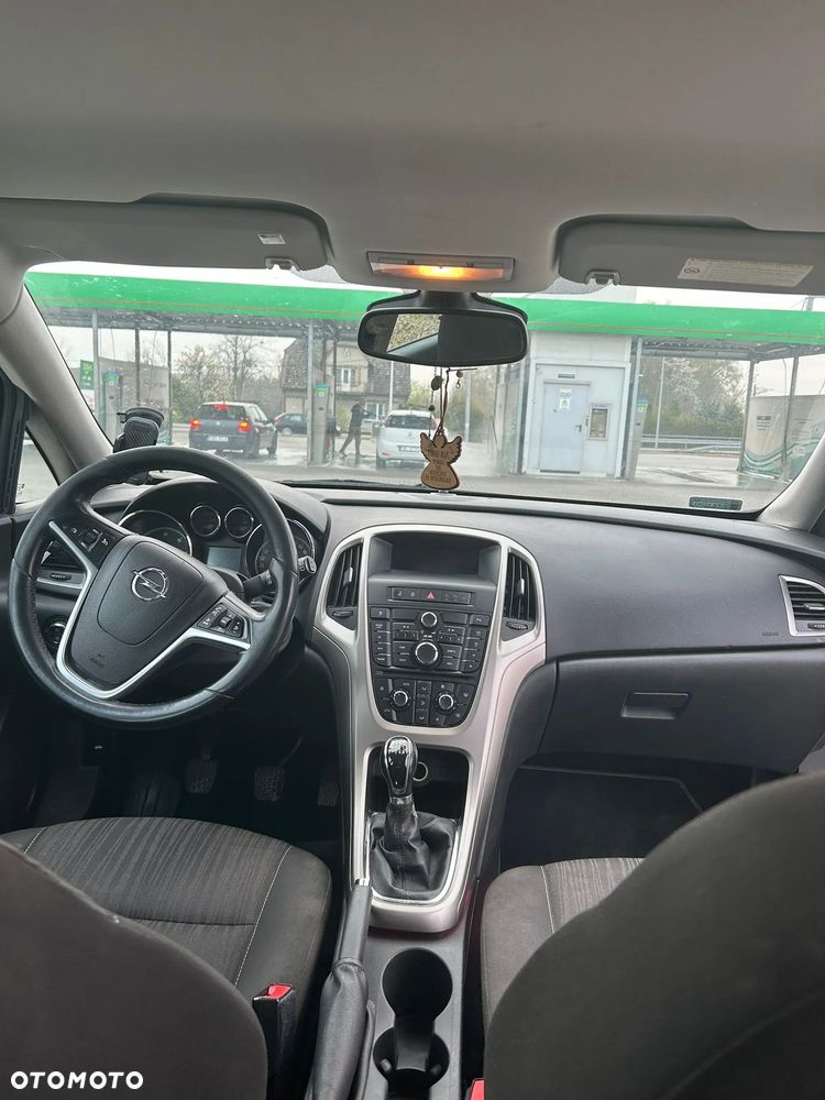 Opel Astra 1.7 CDTI - 12