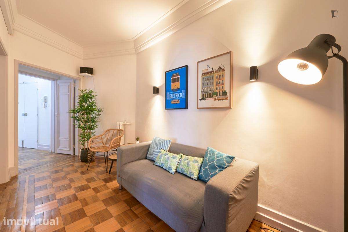 Quarto - localizado em Marquês de Pombal Lisbon - Grande imagem: 5/52