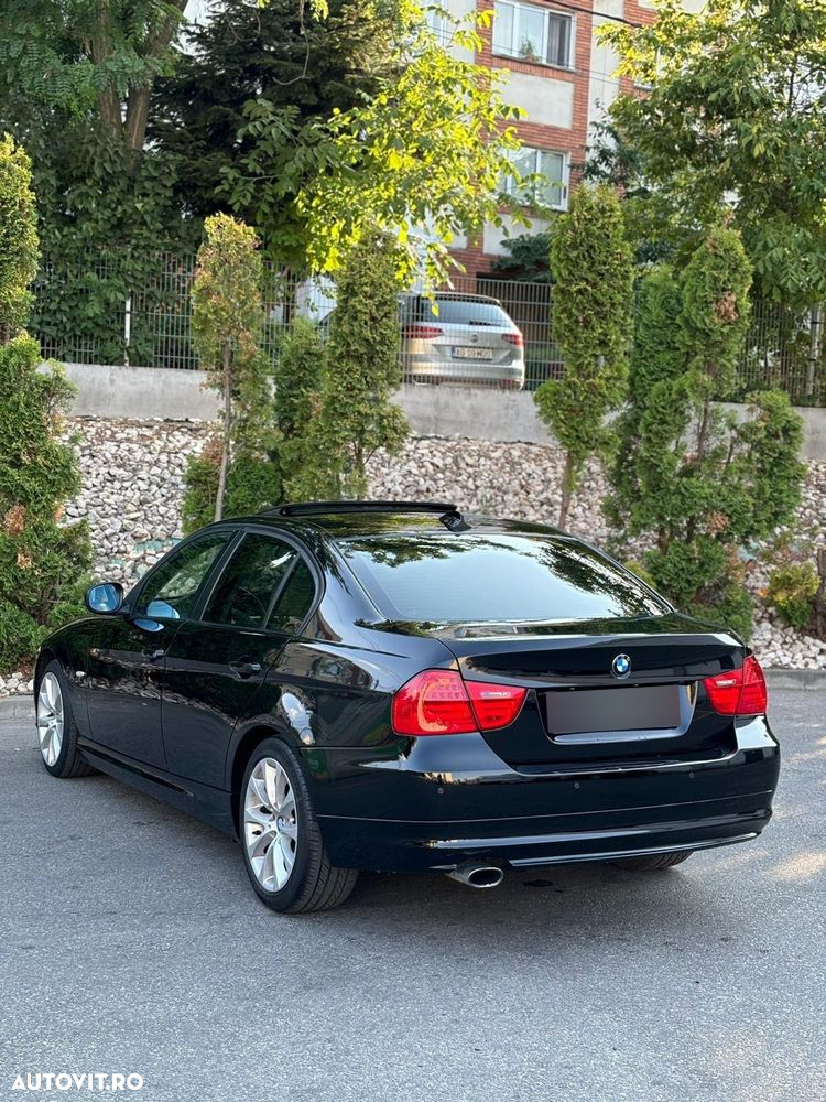 BMW Seria 3 320d - 4