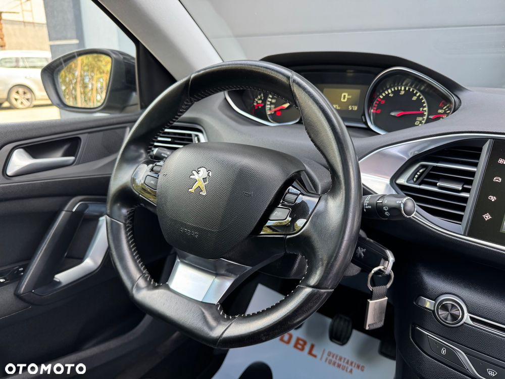 Peugeot 308 2.0 HDi Allure - 26