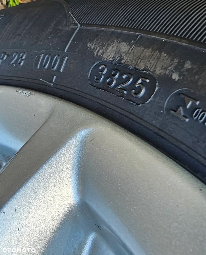 Ford Grand C-MAX 1.6 TDCi Start-Stop-System Titanium - 21