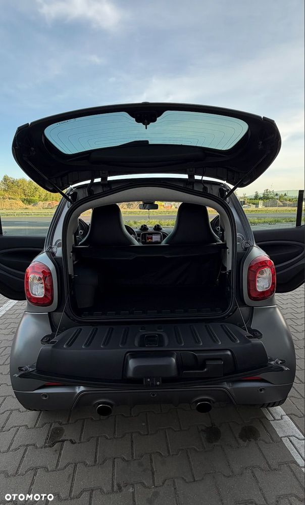 Smart Fortwo turbo BRABUS - 12