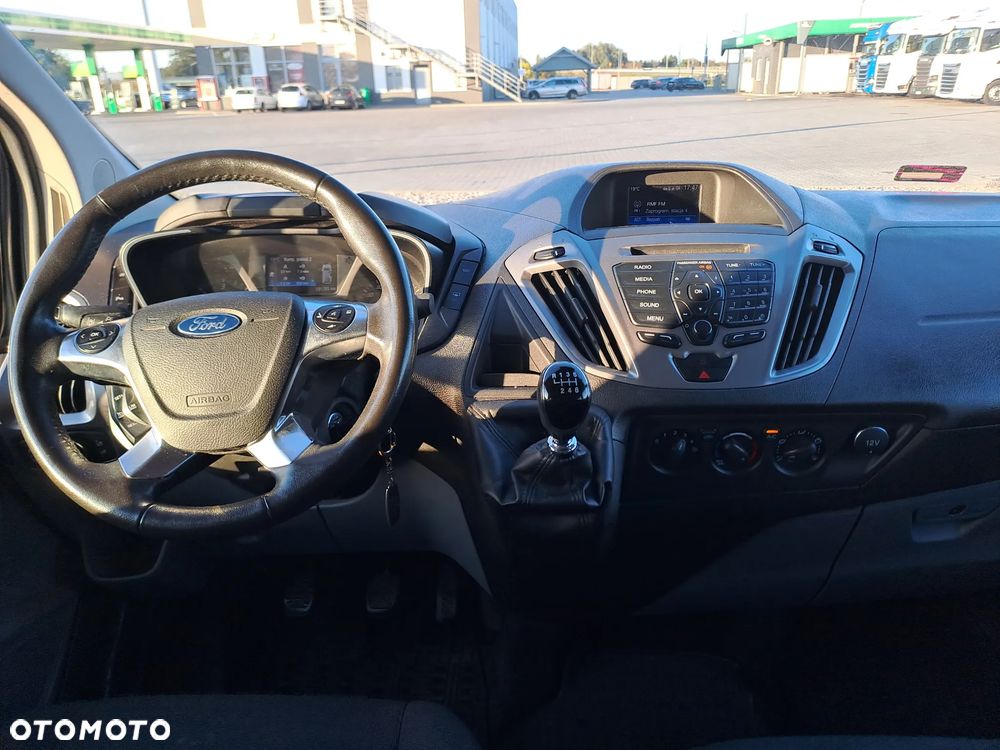 Ford Transit Custom 310 L2H1 Limited - 10