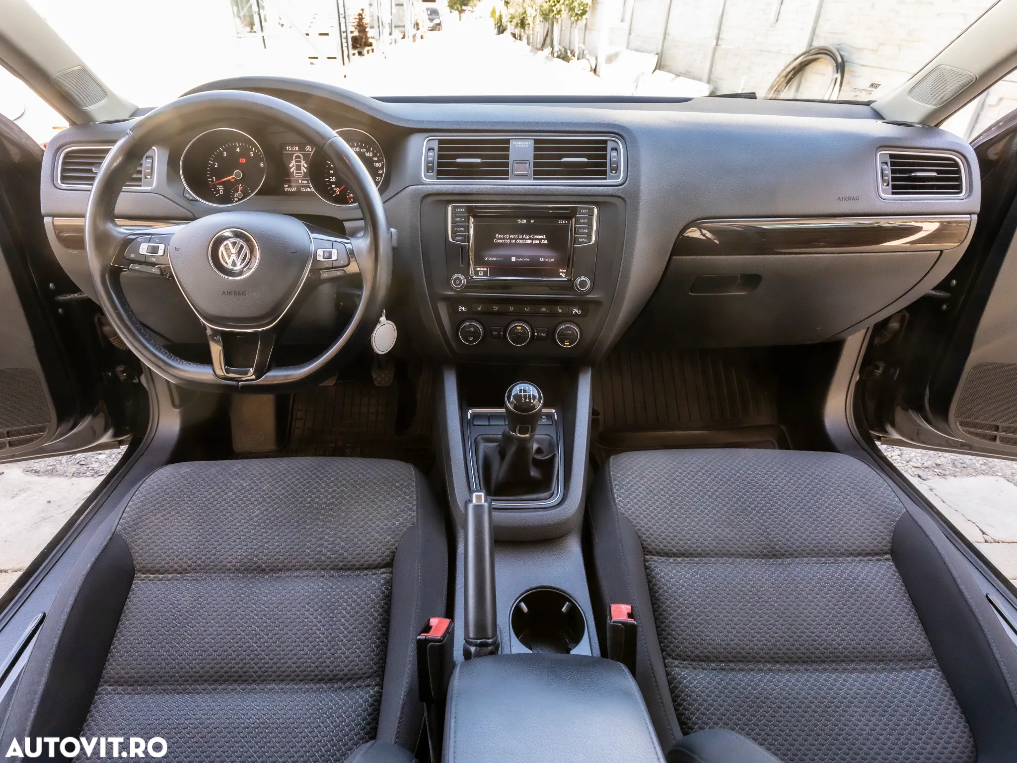 Volkswagen Jetta 1.2 TSI Trendline - 14