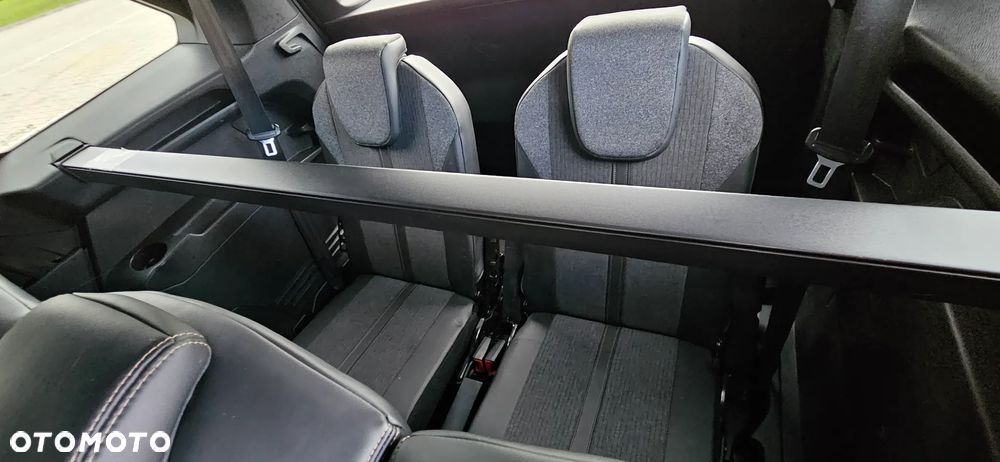 Peugeot 5008 - 9