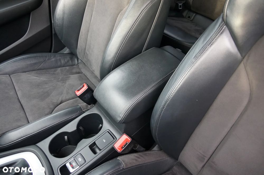 Audi Q3 2.0 TDI Quattro S tronic sport - 22