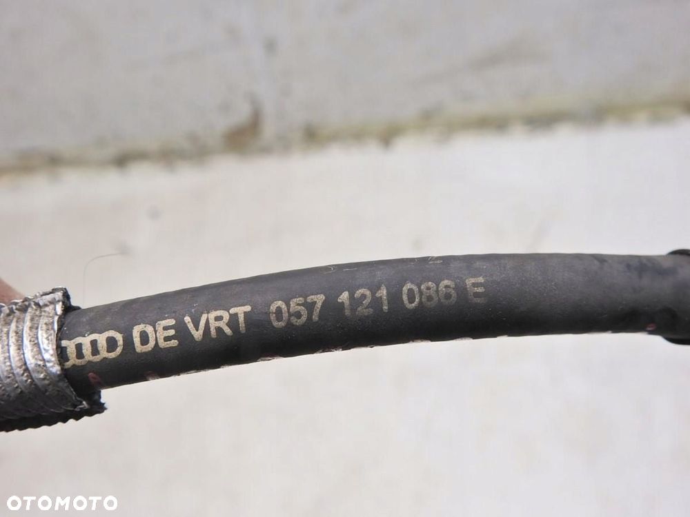 WĄŻ RURKA WODY AUDI A8 D3 4.0 V8 TDI 057121086E - 7