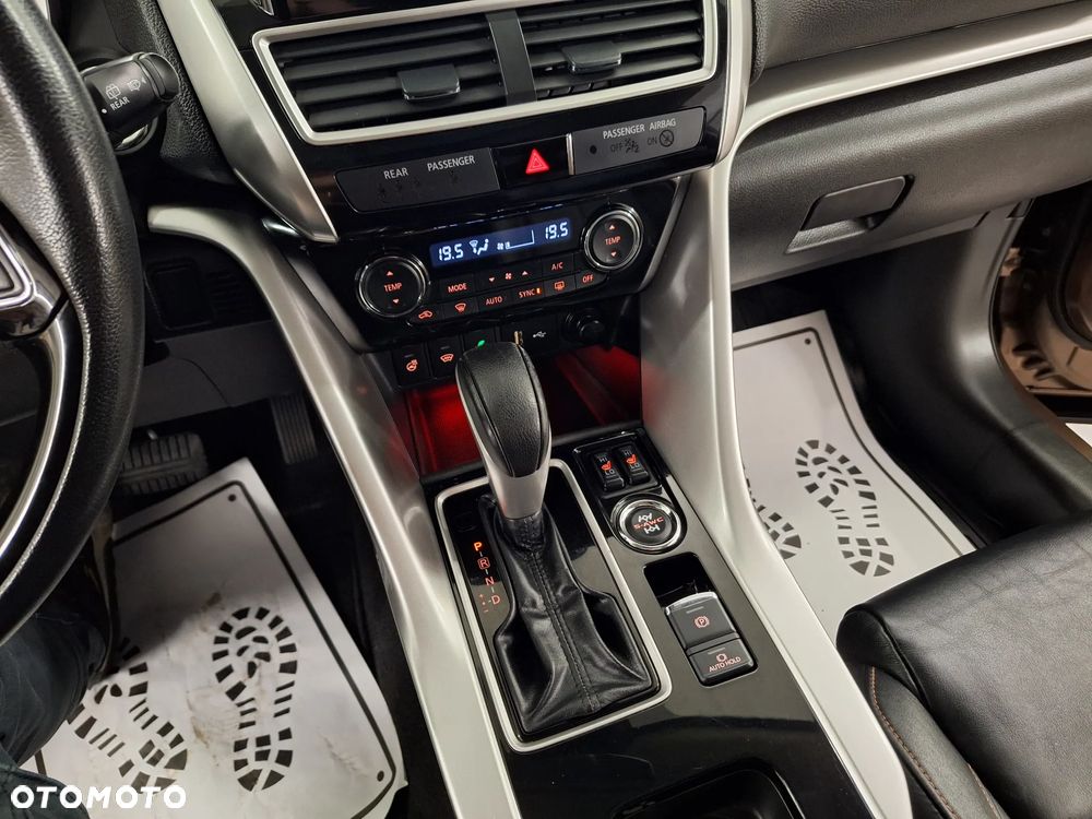 Mitsubishi Eclipse Cross ver-2-0-2wd-diamant-edition - 32