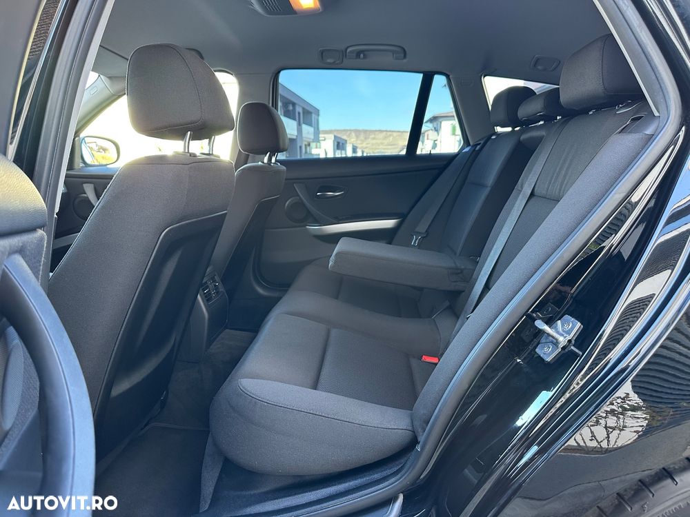 BMW Seria 3 318d DPF Aut. - 20