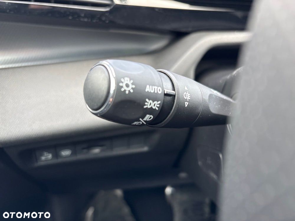 Peugeot 408 1.2 PureTech GT S&S EAT8 - 17